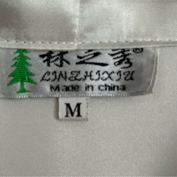 Asian Inspired Geisha Print White Satin Kimono Robe Topper Modern Bohemian M - Picture 12 of 13